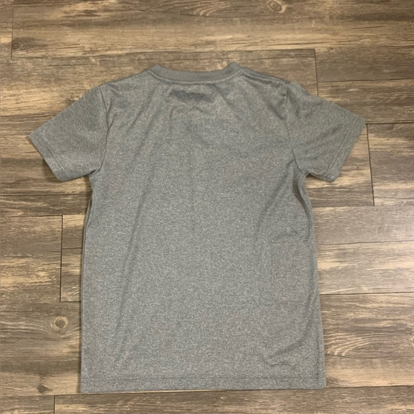 Jordan Kids Gray and Red Short Sleeve Tee - Picture 4 of 6